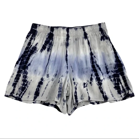 Loose Fit Tie Dye Shorts - Picture 2 of 8